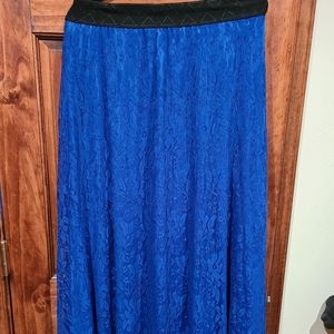 Lularoe Lucy skirt size M blue